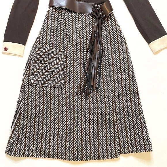 VTG Classic long sleeve brown button close long sleeve dress XS - Picture 3 of 16